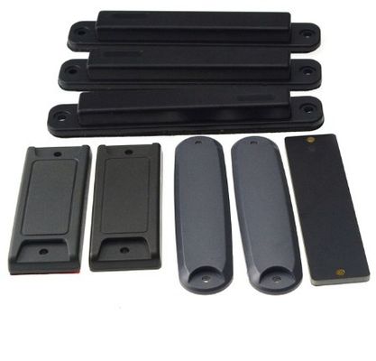 860-960Mhz السلبي RFID علامة معدنية لحاويات المنصات
