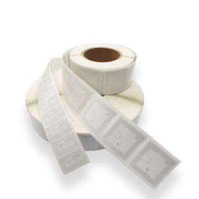 ملصق RFID أبيض علامات RFID لكتب المكتبة ترصيع ISO 15693