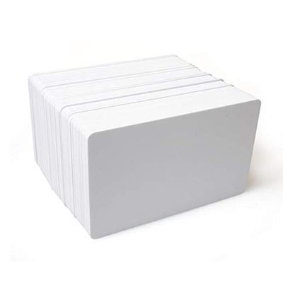 بطاقة RFID UHF البيضاء بطاقة RFID السلبية 860-960MHz ISO / IEC 18000-6C
